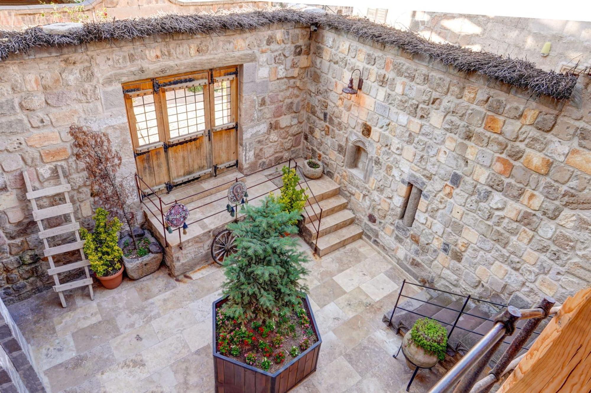 Vasil Cave Hotel Uçhisar Eksteriør billede