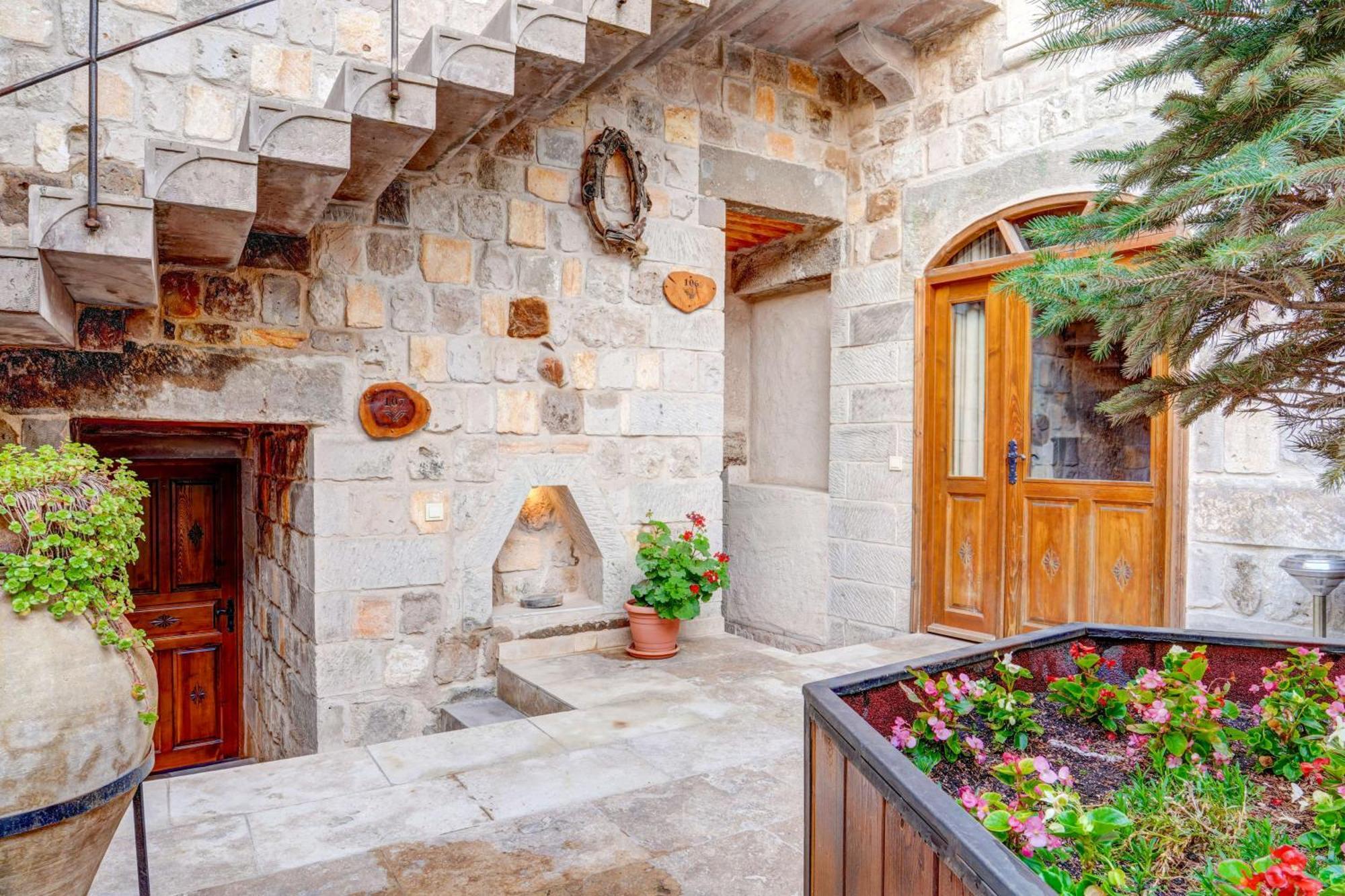 Vasil Cave Hotel Uçhisar Eksteriør billede